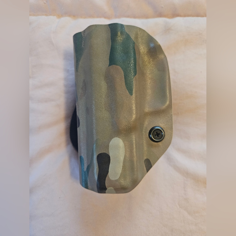 Incognito Concealment Ruger Security 9 Multicam OWB Paddle Holster Left Hand